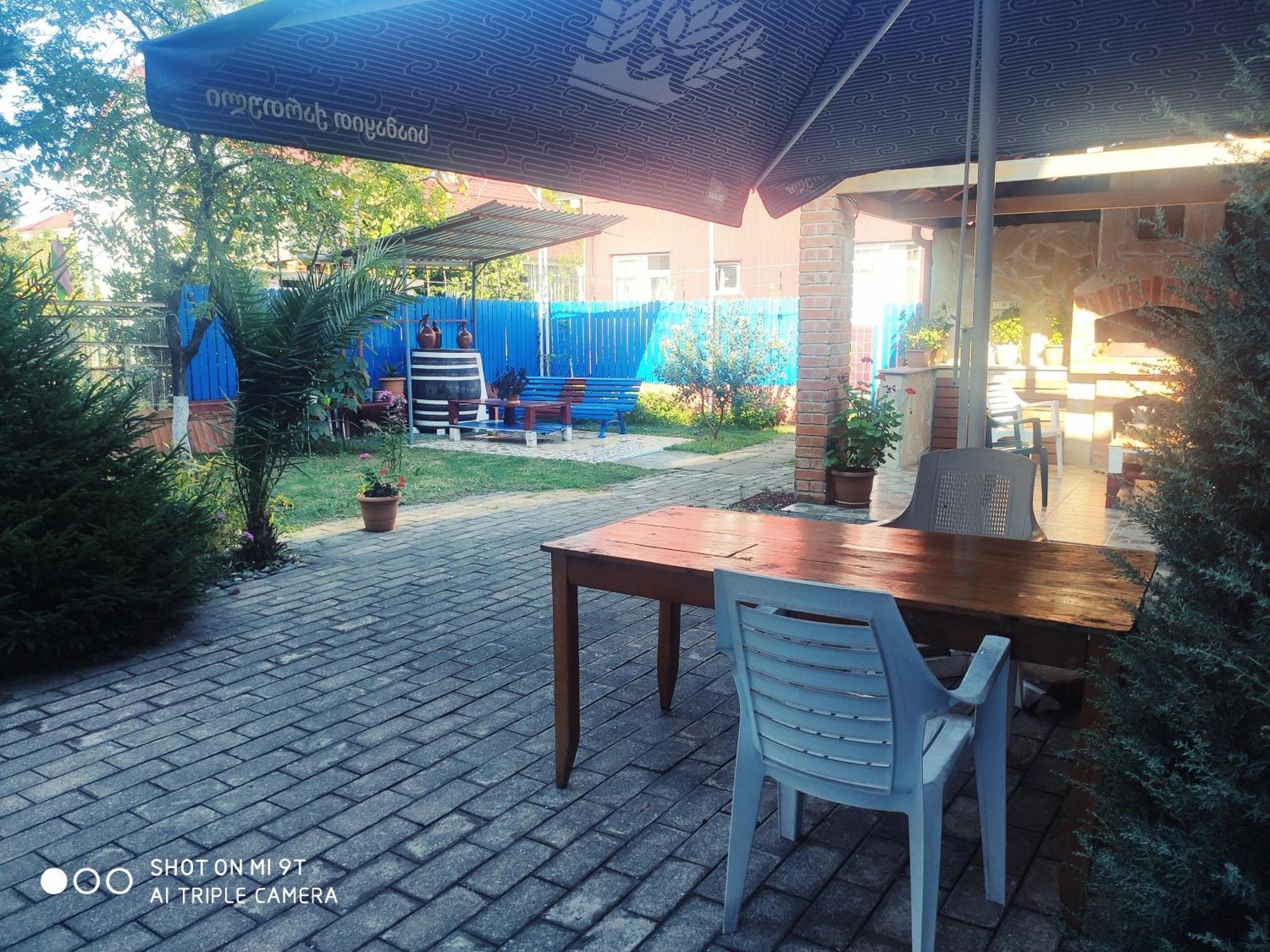 Guesthouse Mery Kobuleti Kültér fotó
