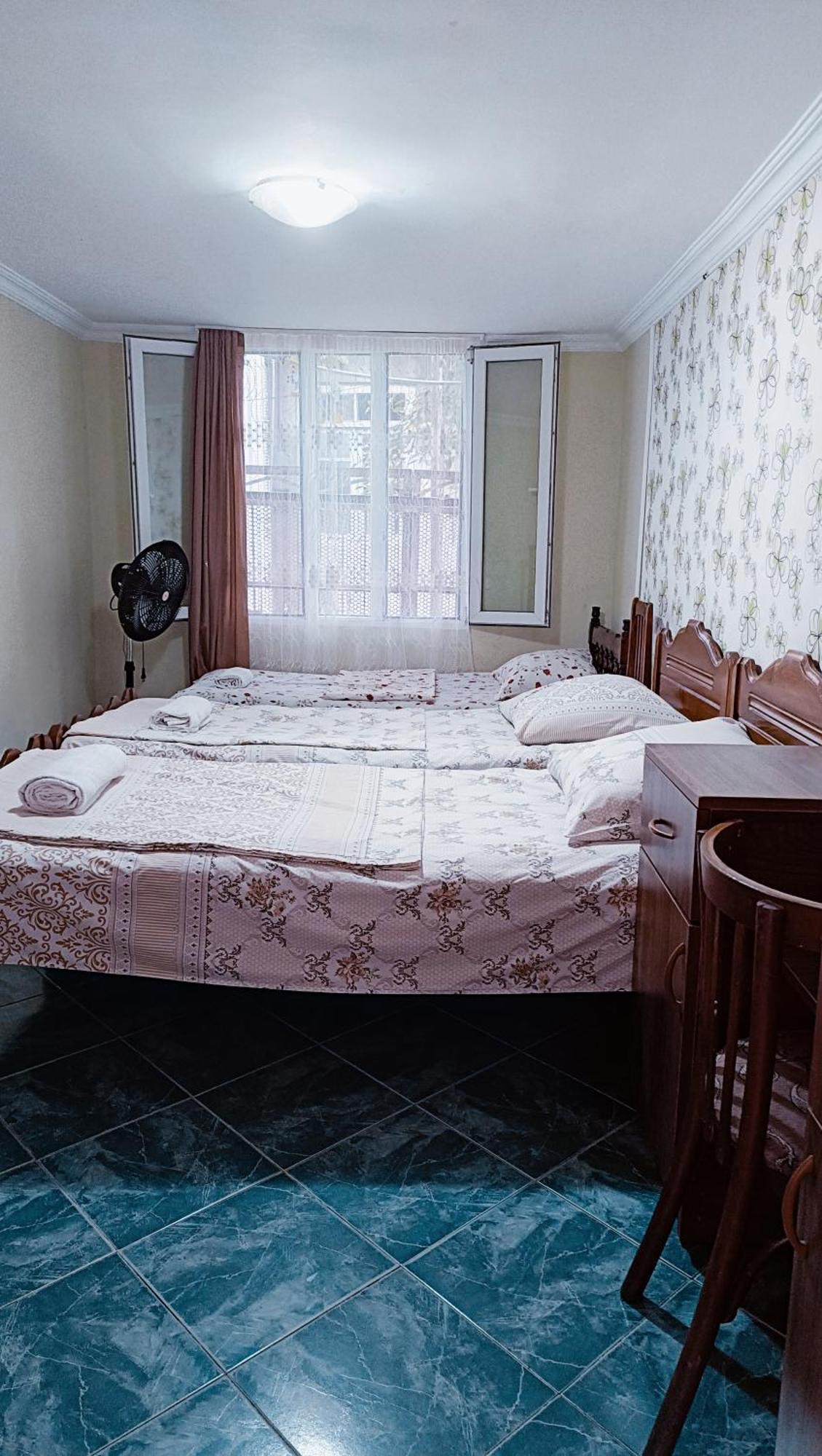 Guesthouse Mery Kobuleti Kültér fotó