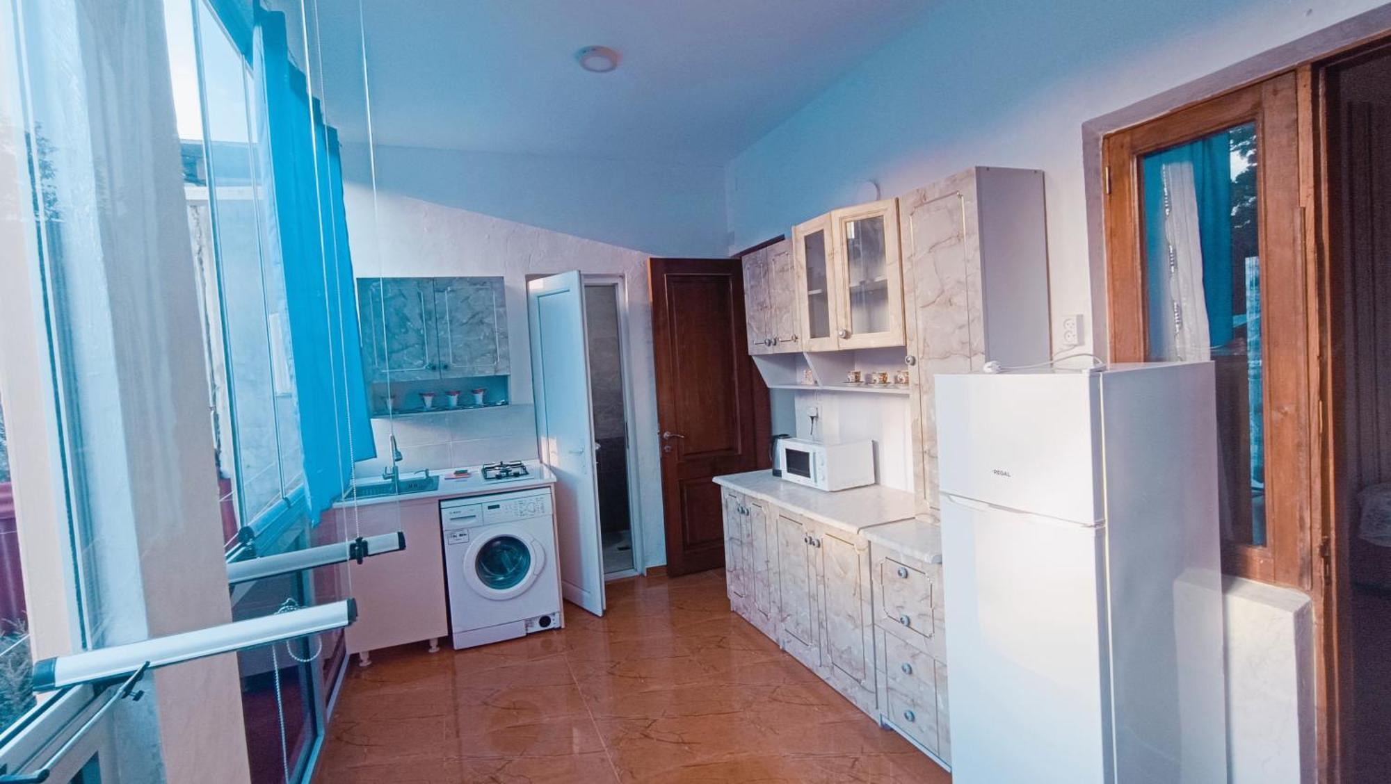 Guesthouse Mery Kobuleti Kültér fotó